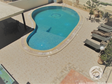 L 138 -                            Sale
                           Villa avec piscine Djerba